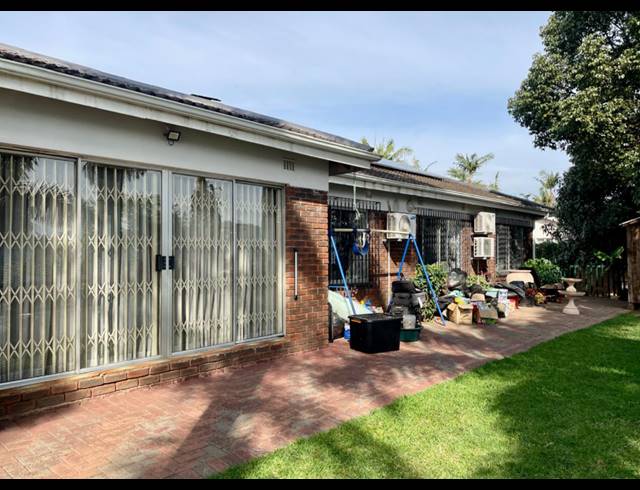 4 BEDROOM HOUSE FOR SALE IN WYEBANK